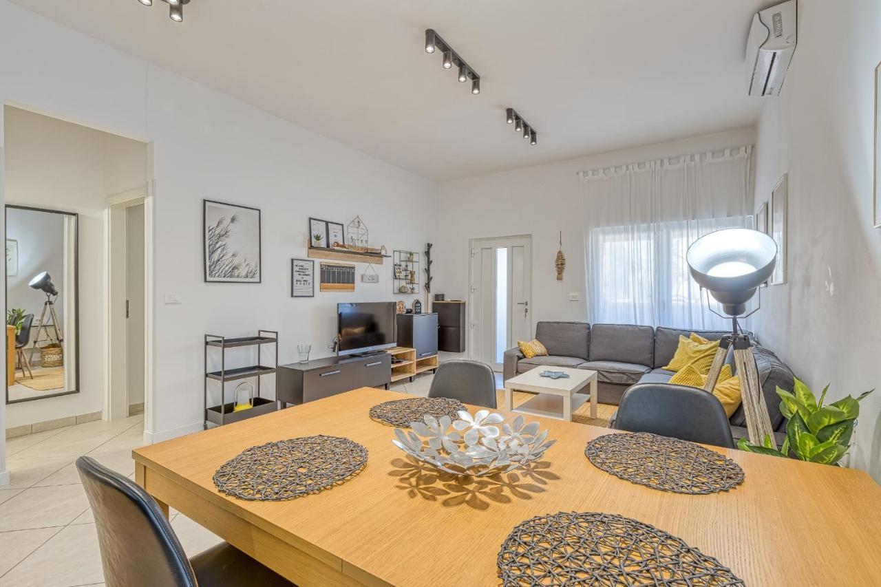 Runa With Terrace Porec Exterior photo